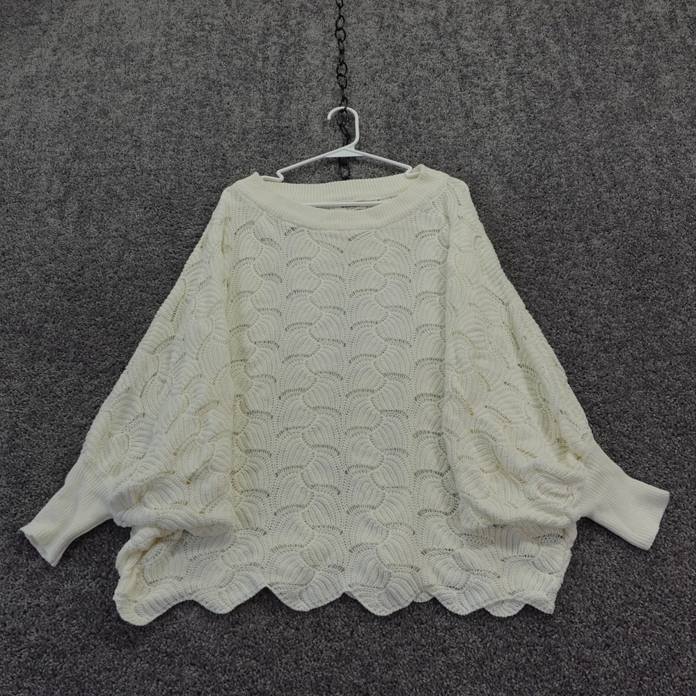 Andree By Unit Sweater Womens Medium Ivory Crochet Knit Scallop Hem Style